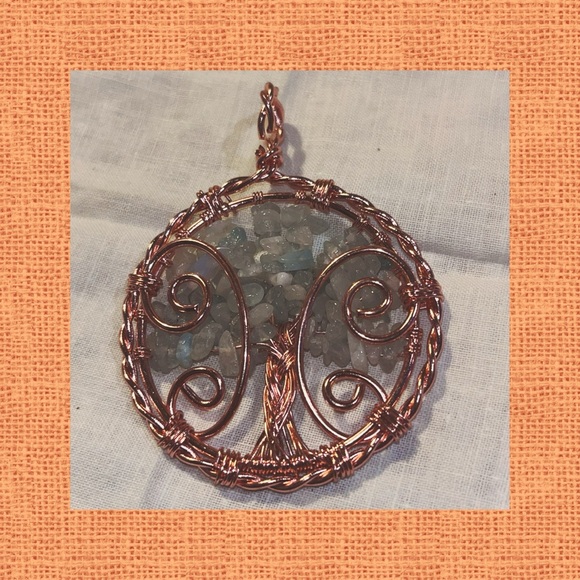Exclusive Tree of Life HANDMADE labradorite with copper Wire Wrap Pendant - Picture 1 of 2